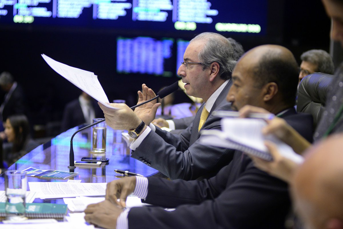 Sob o comando de Cunha, a Câmara levou seis meses para aprovar uma polêmica reforma política 