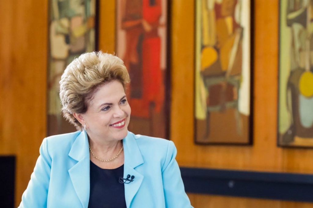 Existe uma cultura do golpe, mas não há condições para isso, diz Dilma
