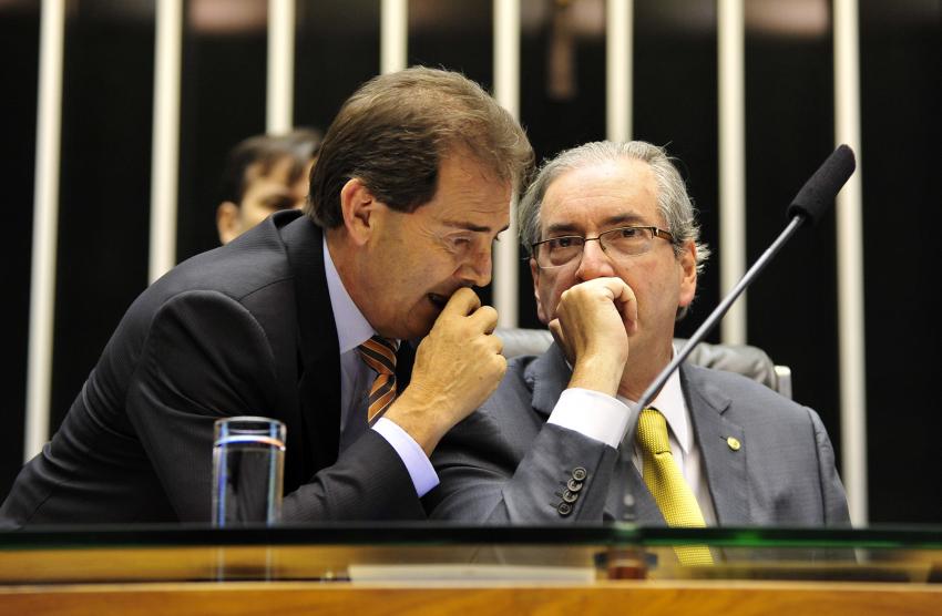 Denúncia ao STF testa poder de Cunha