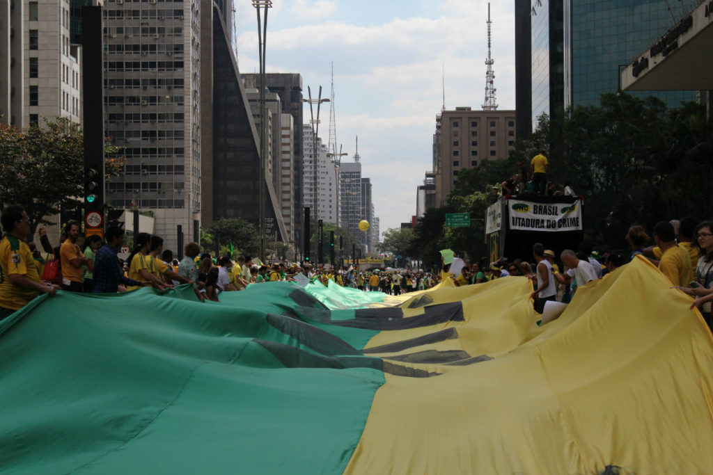 ‘Não há alternativa à legalidade democrática’, diz manifesto de juristas