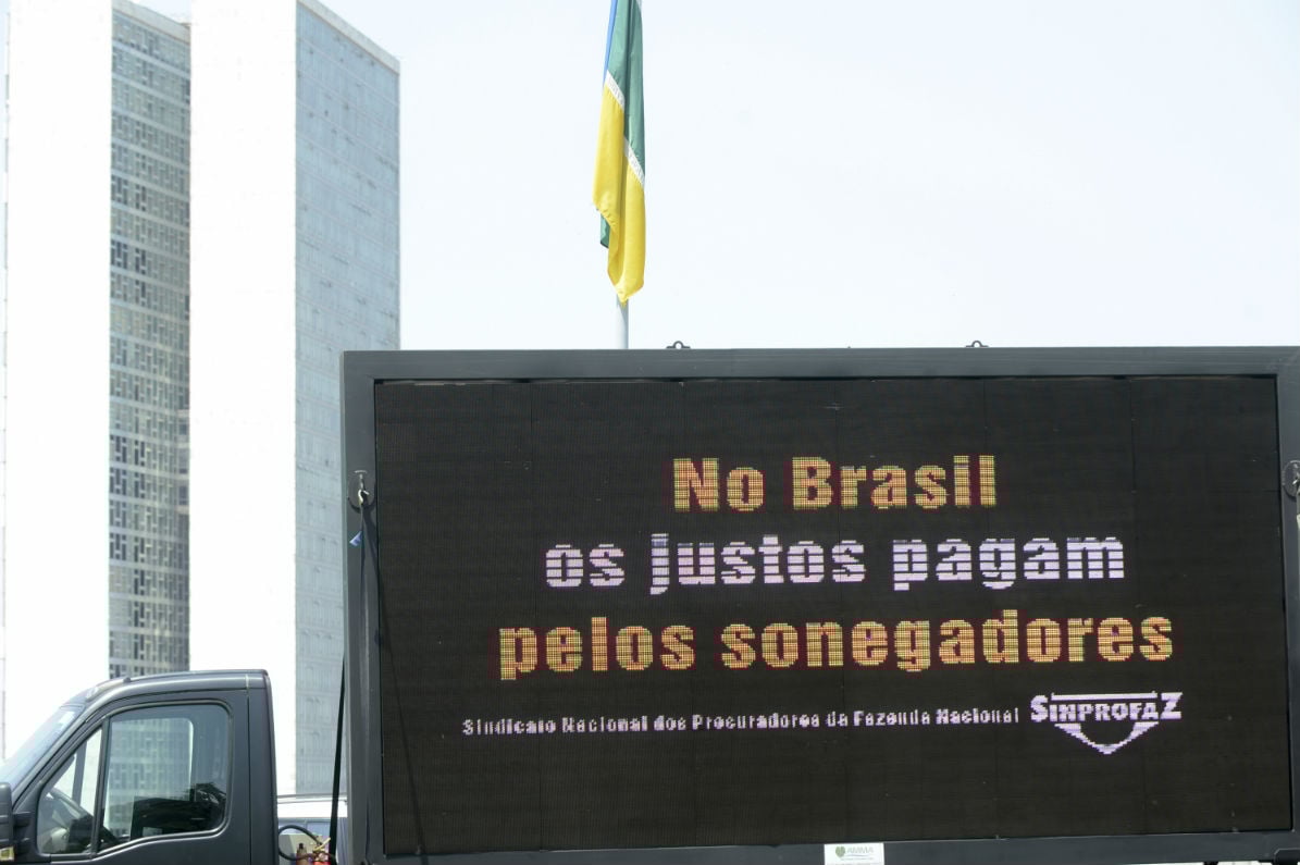 “’Jabuticabas’ consolidaram subtributação do lucro no Brasil”
