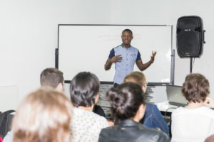 Meu professor de francês é um refugiado