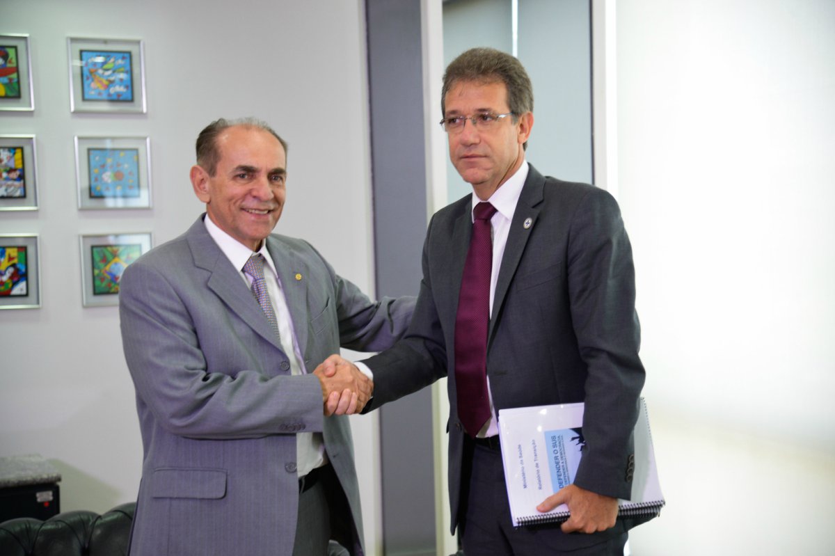 Reforma ministerial acende o alerta vermelho no SUS