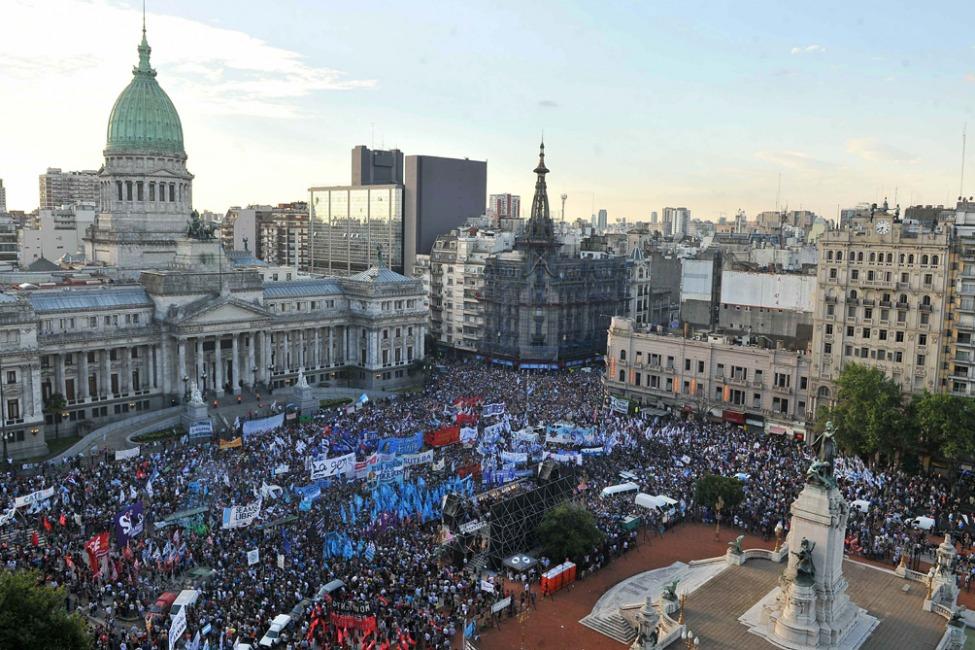 Lei de Meios argentina sofre desmonte autoritário com governo Macri