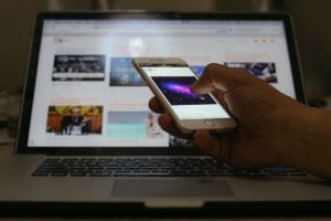 Por que a franquia de dados na internet é absurda e o que ela causará