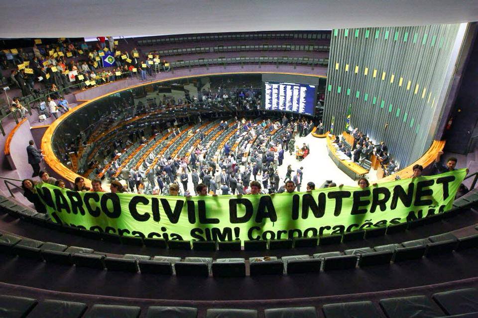 Decreto que regulamenta Marco Civil é essencial para garantir direitos