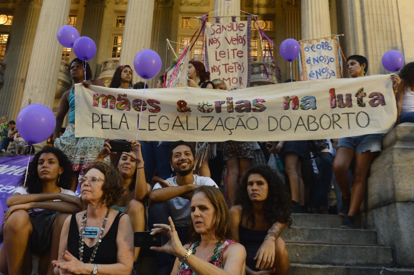 Precisamos falar sobre aborto