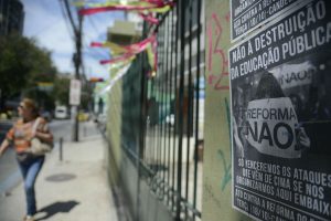 A cobertura midiática das escolas ocupadas: silêncio e criminalização