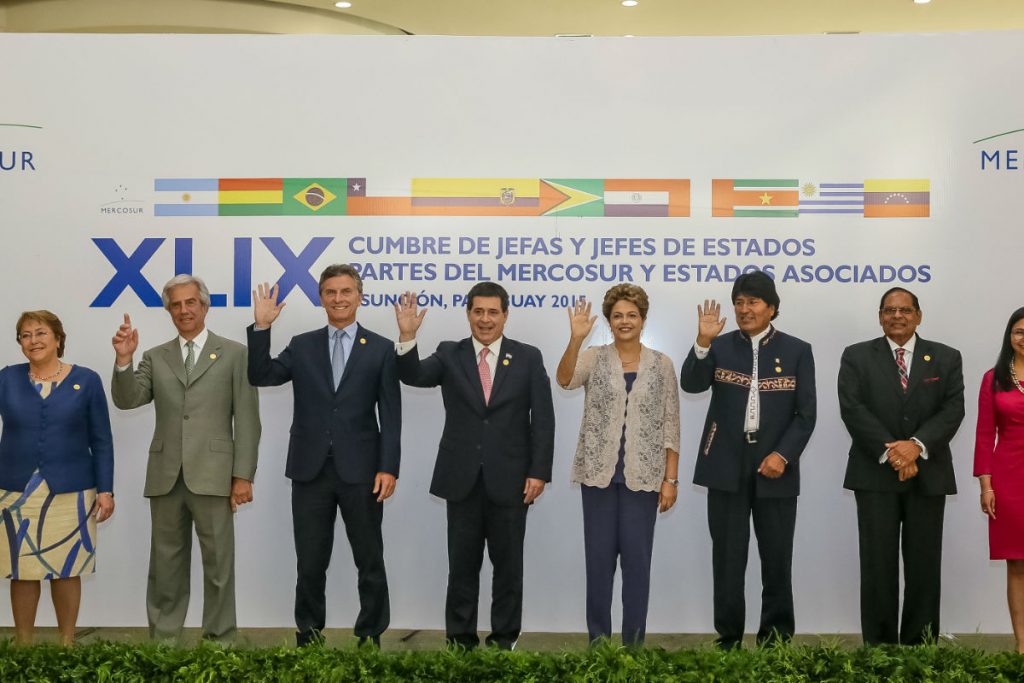 O golpe parlamentar e os (des)caminhos da integração regional