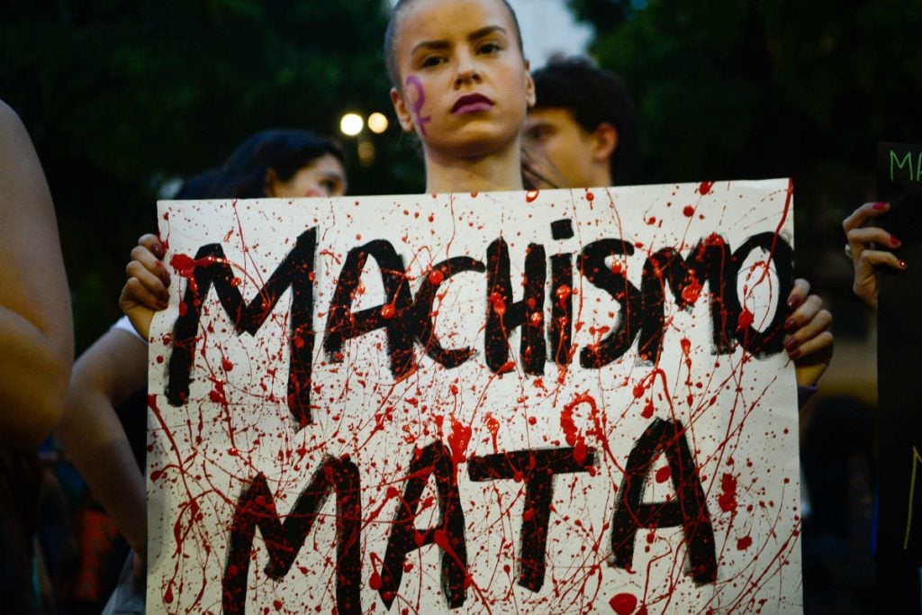 Angela Davis e outras líderes convocam para 'Internacional Feminista'