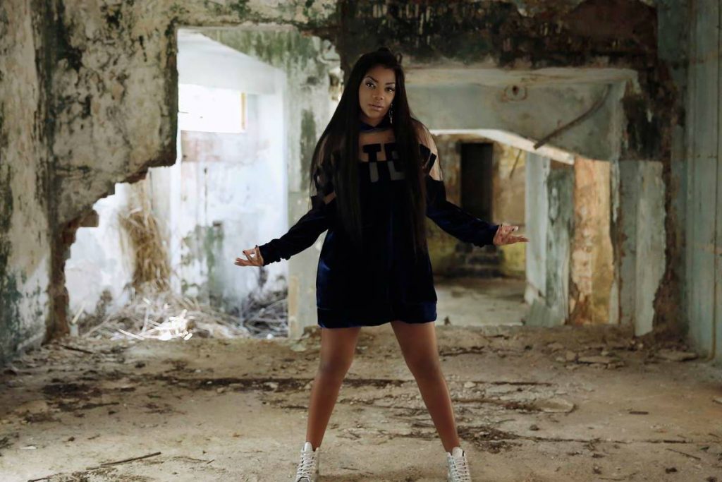 TV Record demite apresentador que chamou Ludmilla de “macaca”