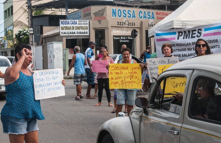 “Conversem com suas esposas”: as imagens midiáticas da greve dos PMs