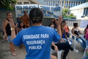 Espírito Santo: com apoio de familiares, policiais não voltam às ruas