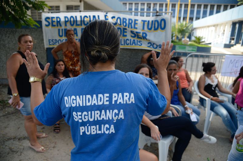 Espírito Santo: com apoio de familiares, policiais não voltam às ruas
