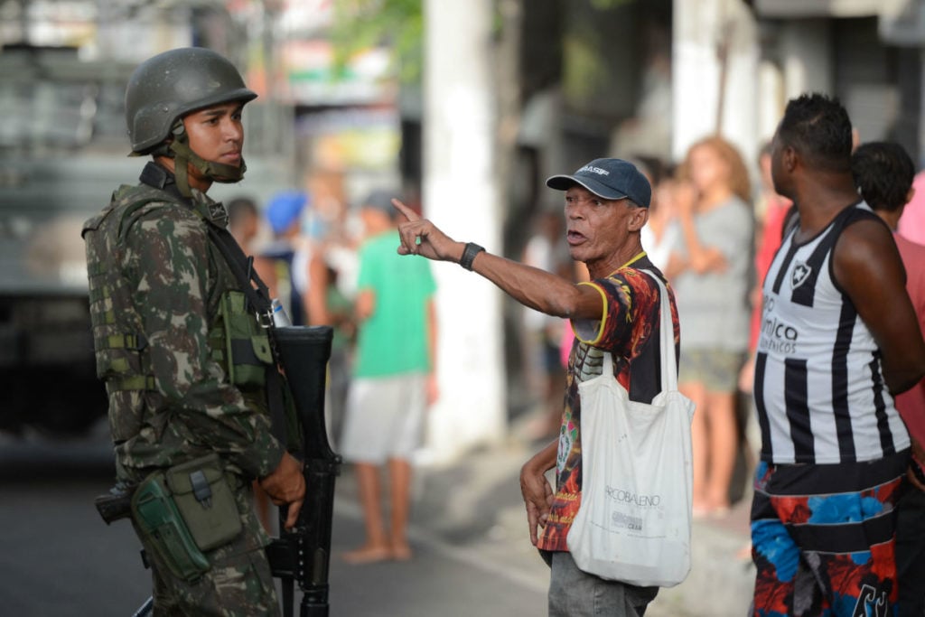 Caos no Espírito Santo evidencia dependência da Polícia Militar