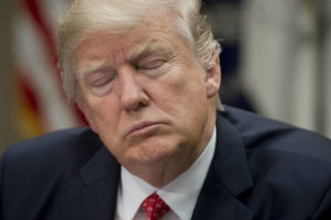 “Trump é racista, bandido e trapaceiro”, diz ex-advogado do presidente