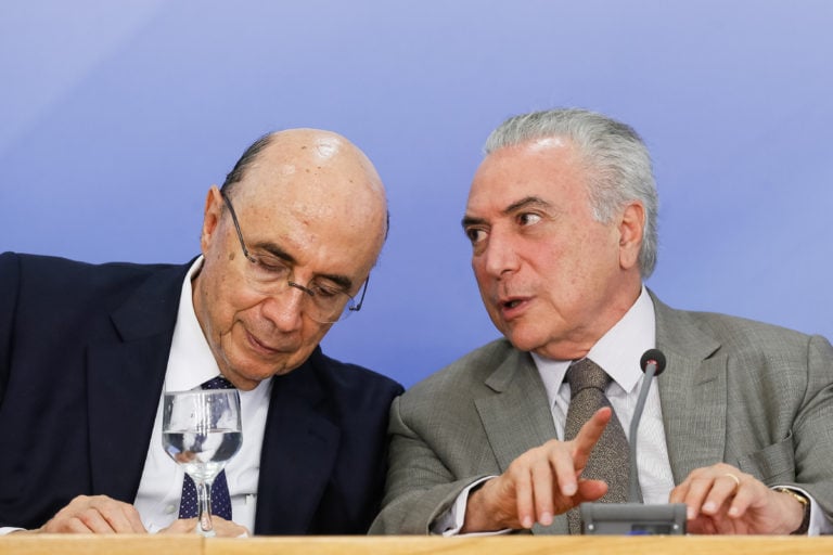 O projeto de Temer não para em pé
