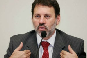 Juiz Sergio Moro condena Delúbio Soares a cinco anos de reclusão