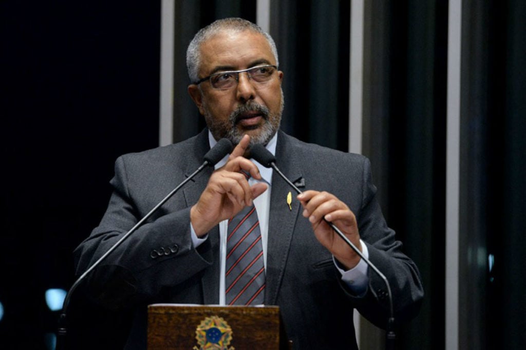 Paulo Paim: “Desviam o dinheiro da Previdência para outros fins”