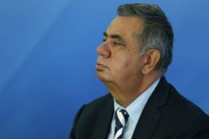 Jorge Picciani, presidente da Alerj, é conduzido coercitivamente