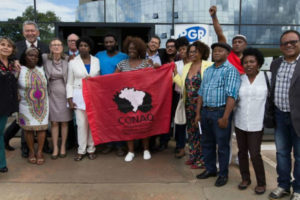 Quilombolas e deputados denunciam Bolsonaro à PGR por racismo