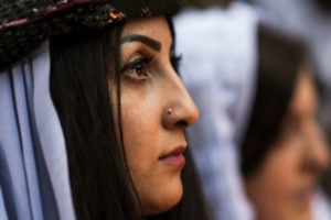 Alvo de genocídio, comunidade yazidi celebra Ano Novo no Iraque