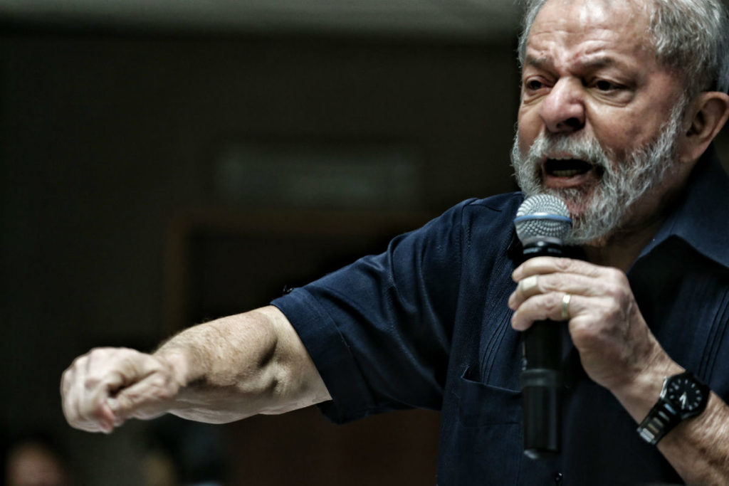 Afastado da Zelotes, juiz manda suspender atividades do Instituto Lula