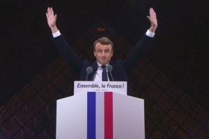 Macron fala em superar divisões e reconstruir confiança