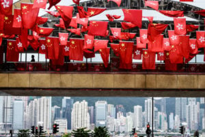 Hong Kong, uma cidade dividida 20 anos após devolução à China