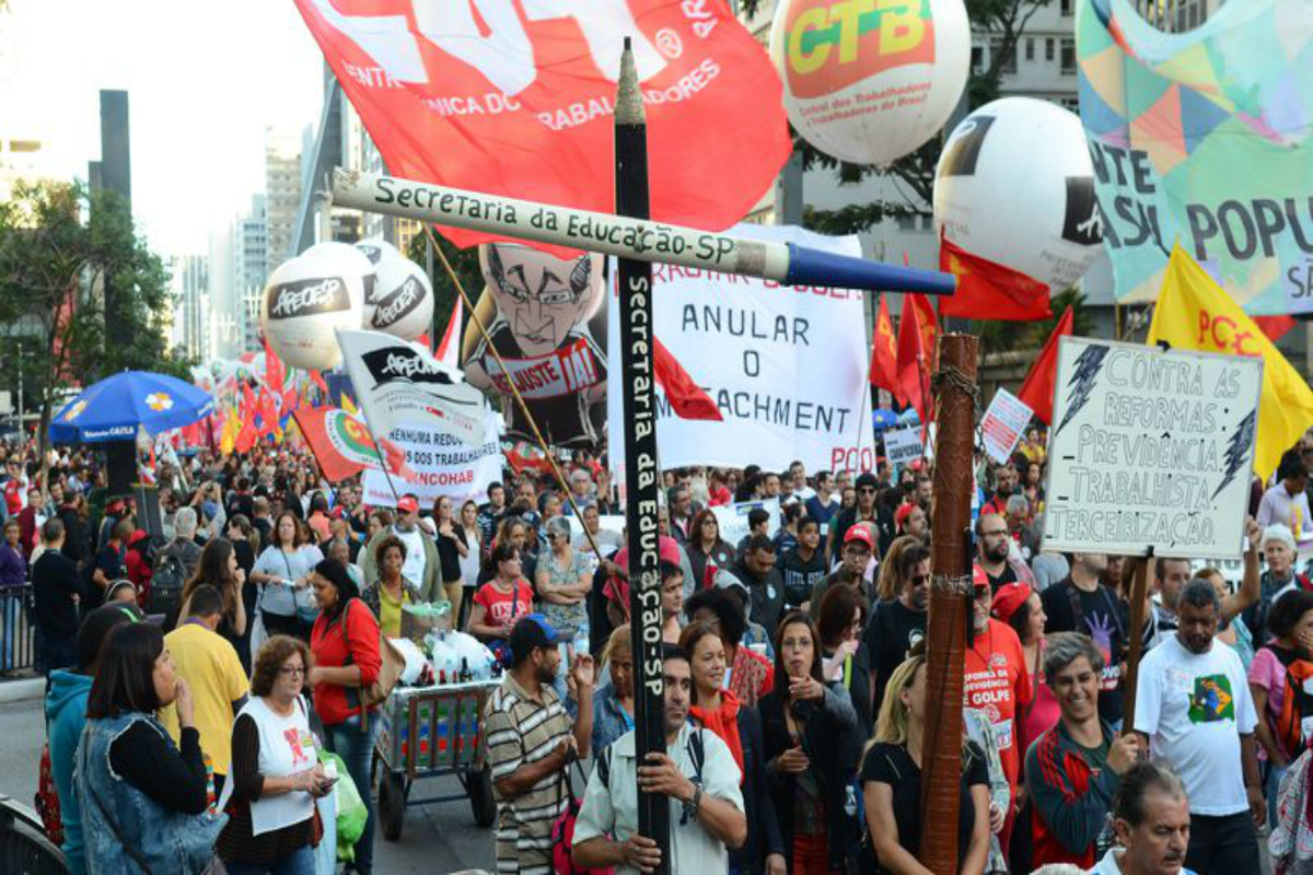 Greve geral, entre o combate às reformas e o “Fora Temer”