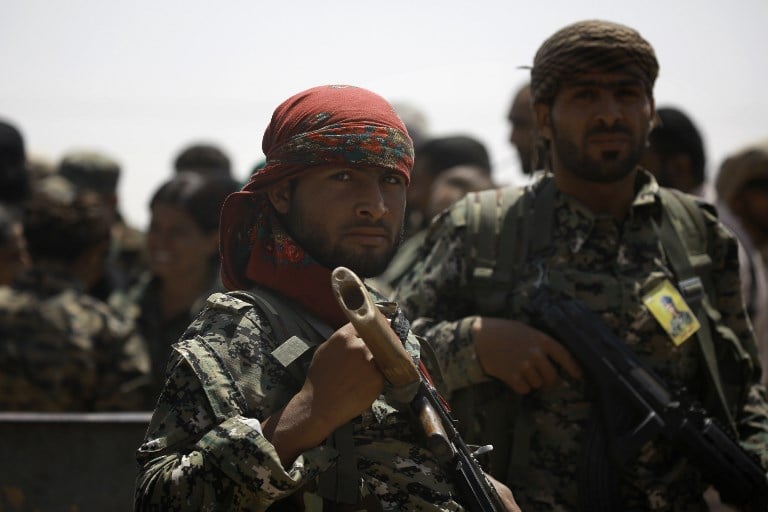 Aliança árabe-curda inicia batalha em Rakka, reduto do EI na Síria