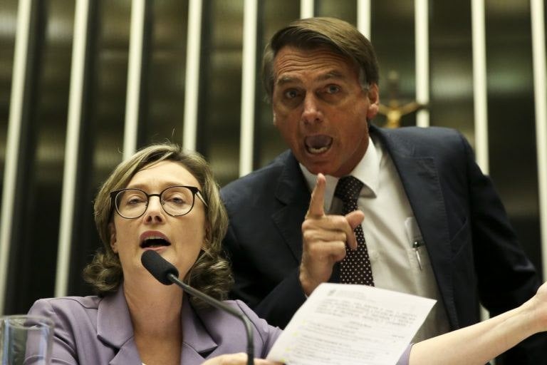 Bolsonaro vocifera contra a também deputada Maria do Rosário: parlamentar terá que pagar por danos morais 