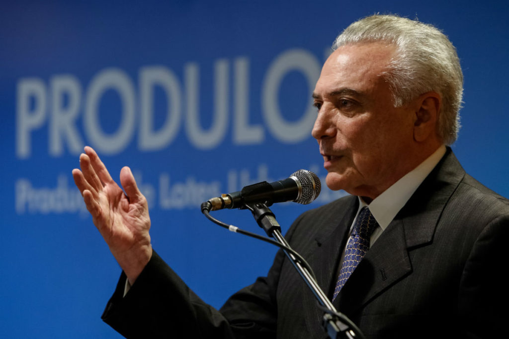 “Brasil é outro mundo”, diz ex-ministra alemã sobre permanência de Temer