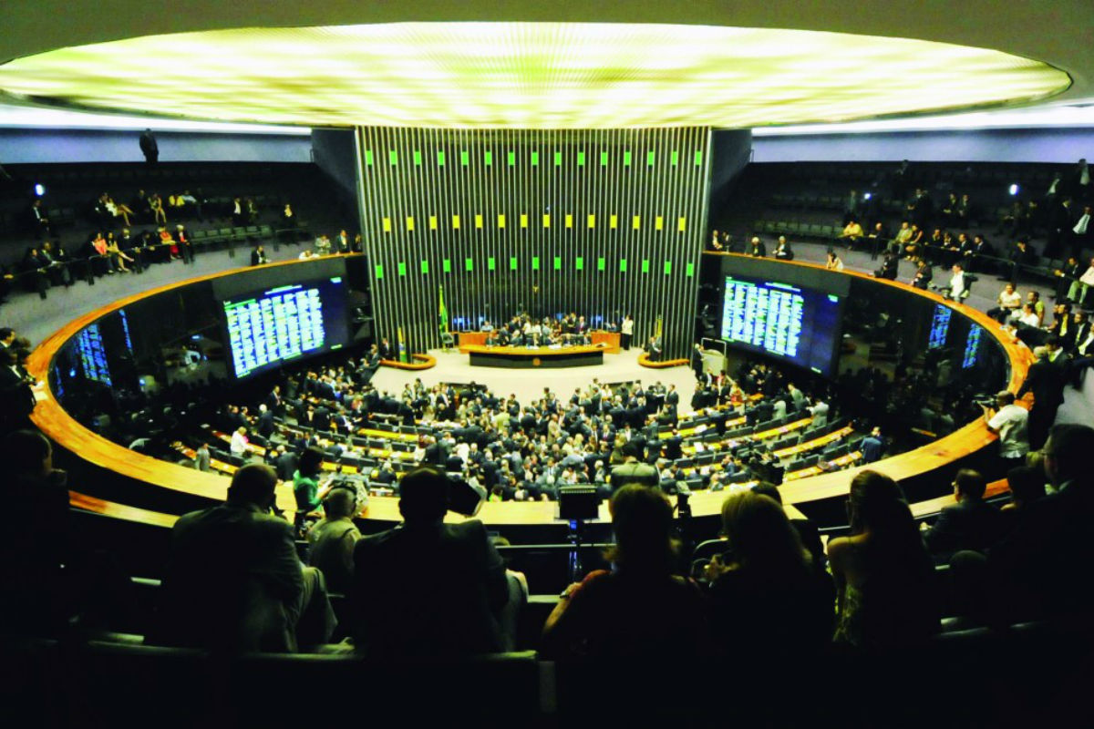 “Não há interesse em colocar luz e transparência sobre o lobby”