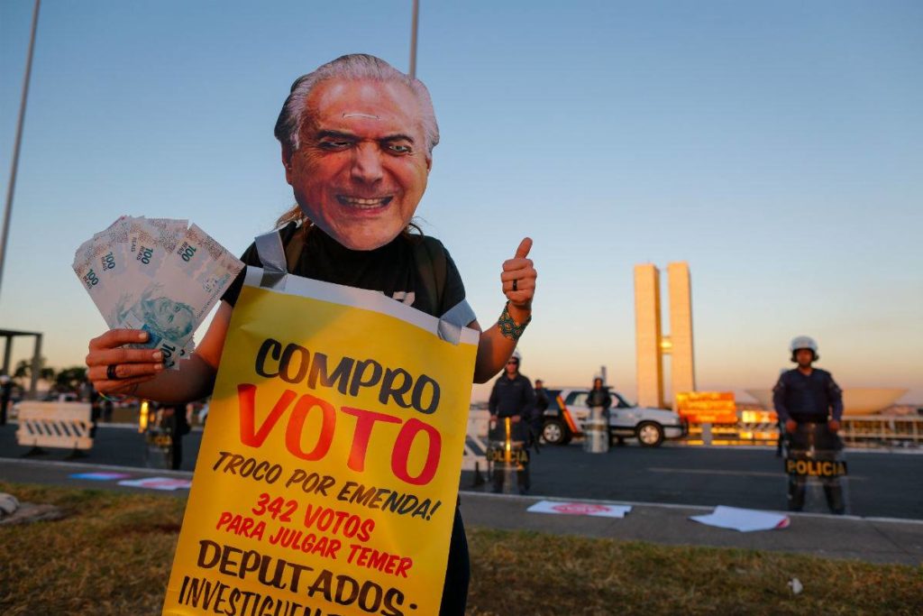 “Governo de Michel Temer é semiparlamentarismo de chantagem explícita”