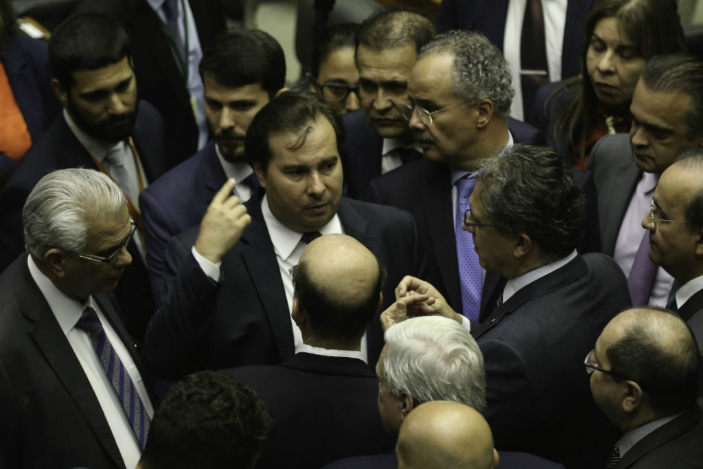 Da constituinte exclusiva ao ‘distritão’, reforma política não avança