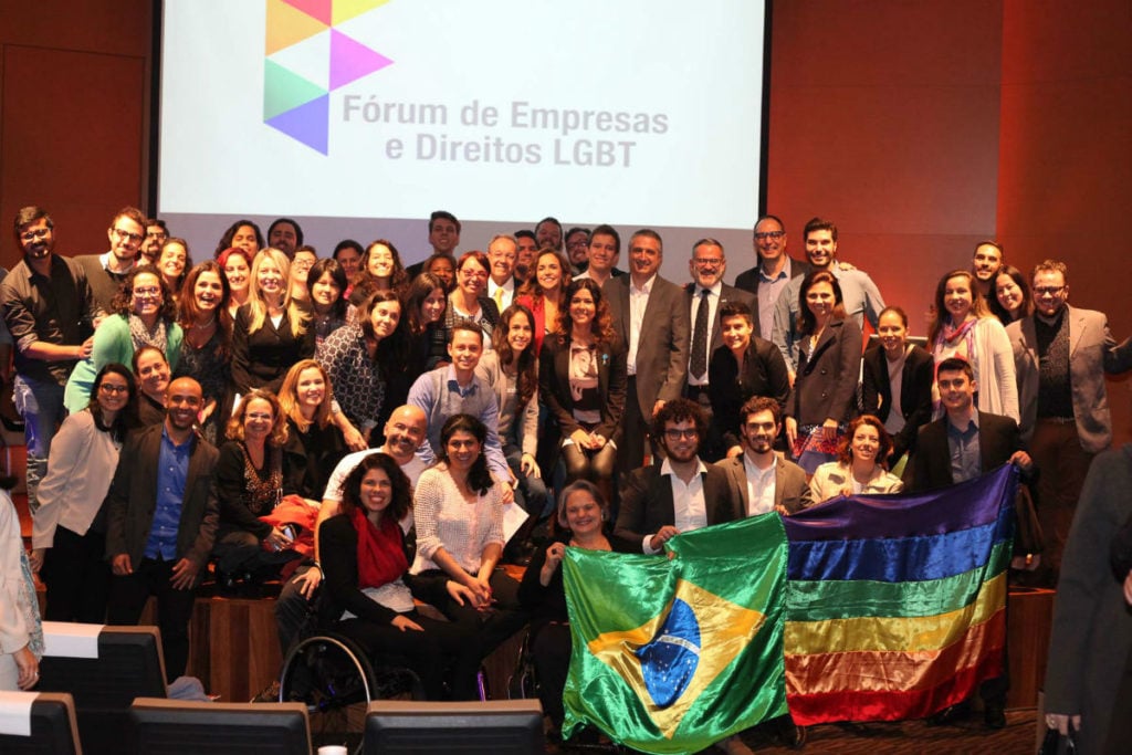 Empresas saem do armário e adotam políticas voltadas para LGBTs