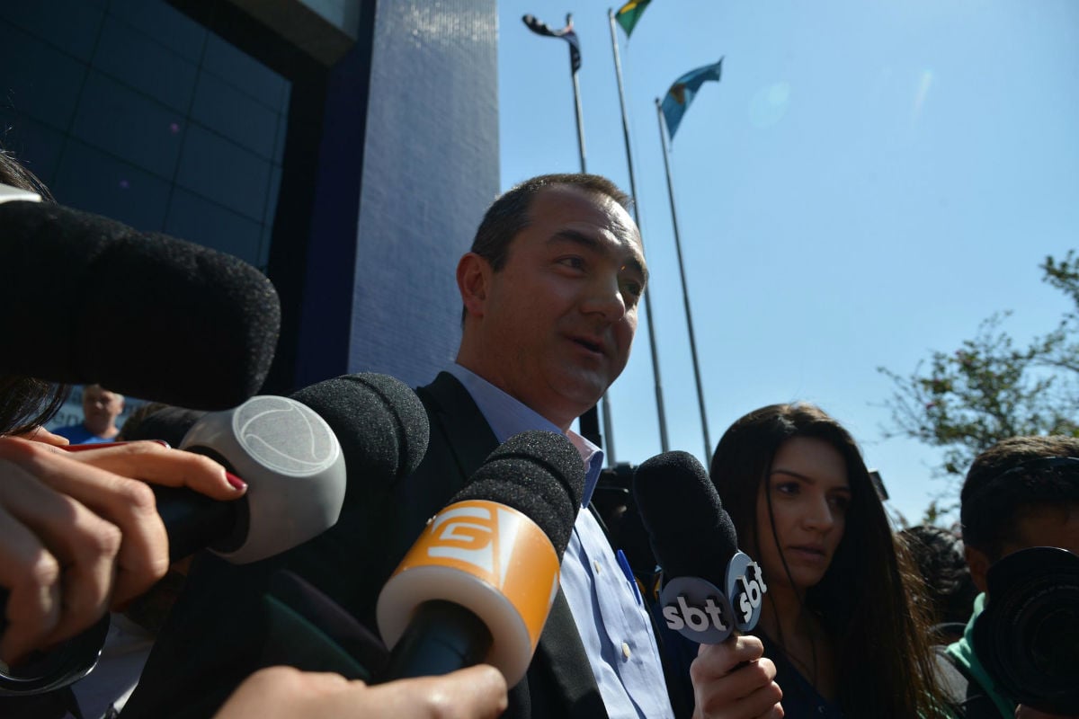 Joesley Batista deixa a sede da Superintendência da Polícia Federal após prestar depoimento, em agosto 