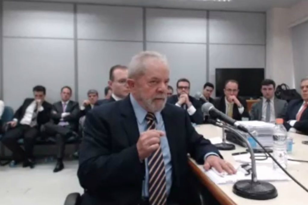 Lula pergunta a Moro: “prestei depoimento a um juiz imparcial?”