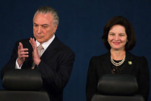 Por que Temer não cai?