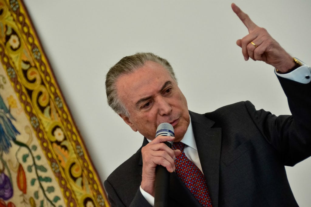 Temer é acusado de liderar organização que desviou 587 milhões
