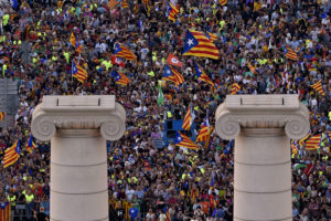 Referendo divide profundamente a sociedade catalã