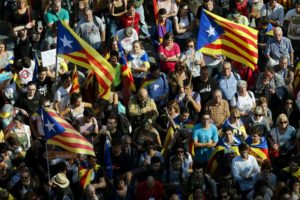 Parlamento da Catalunha declara independência