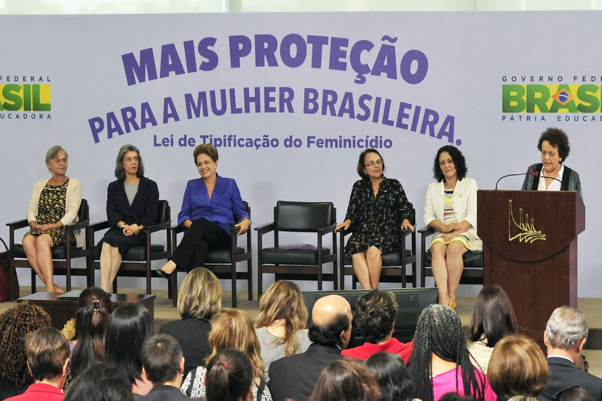 Presidenta Dilma Rousseff durante cerimônia de sanção da lei de tipificação do feminicídio, em março de 2015 