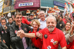 Polícia busca drogas na casa de filho de Lula e não encontra nada
