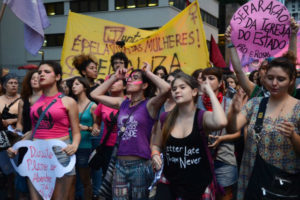 Comissão aprova projeto que restringe aborto até em caso de estupro