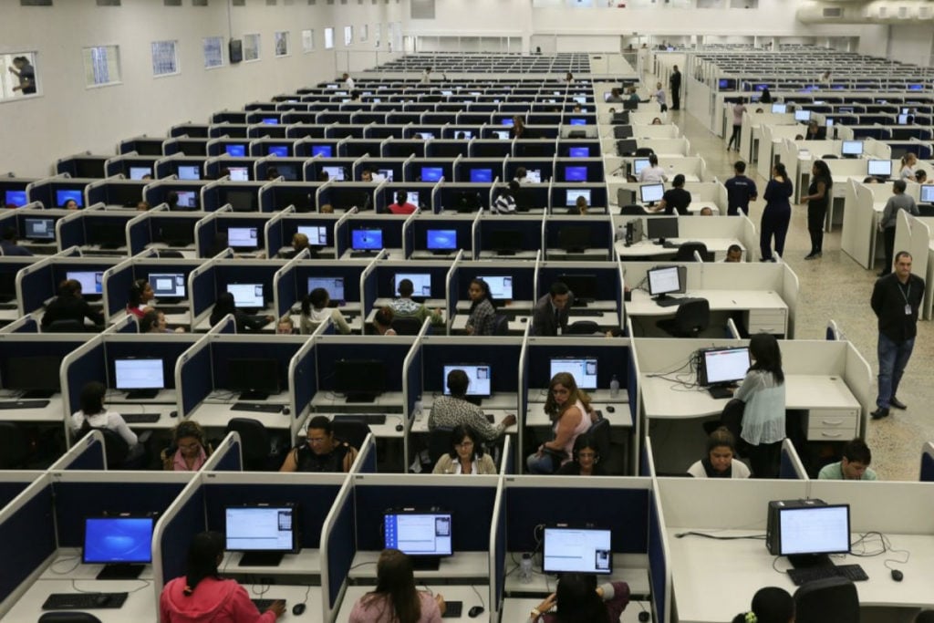 Reforma trabalhista entra em vigor para ‘baratear’ brasileiro