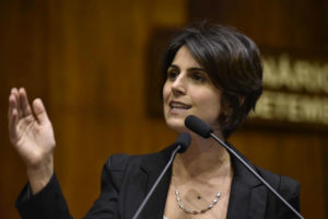 Manuela D'Ávila pede que oposição se una a 