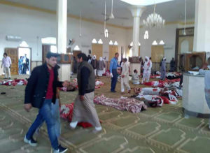 Massacre em mesquita no Sinai egípcio deixa 235 mortos
