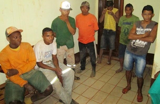 Existem mais de 40 milhões de escravos no mundo